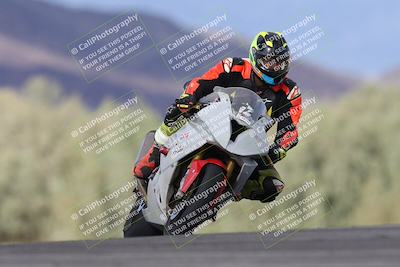 media/Nov-16-2025-Race Pace (Sun) [[8c5fa54630]]/Non Verified Riders (1st 20 Minutes)/7-Turn 9 Entry (210pm)/